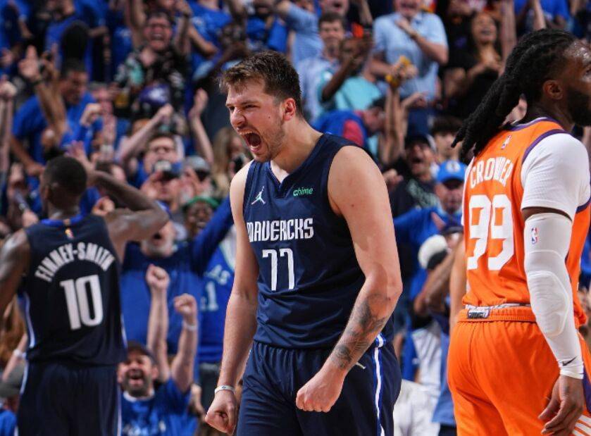 Yabo-阿扎伦卡连续二十场比赛得分超过出色发挥，热火不断突破！上演精彩一战的简单介绍-Yabo